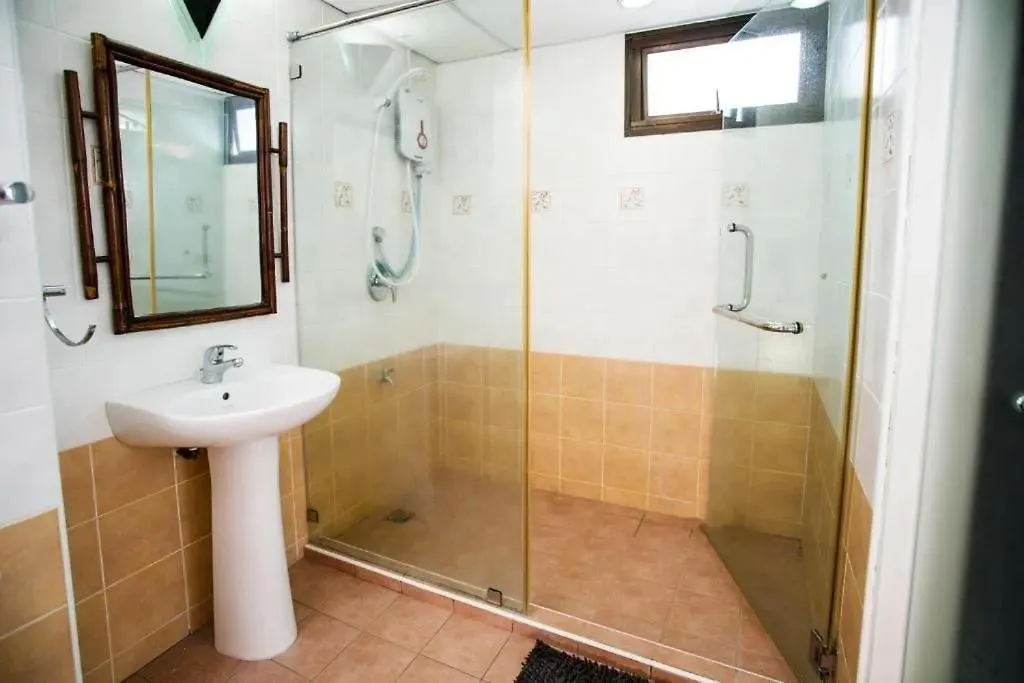 Penang - Sri Sayangsea View Apartment Resort Бату-Ферринги