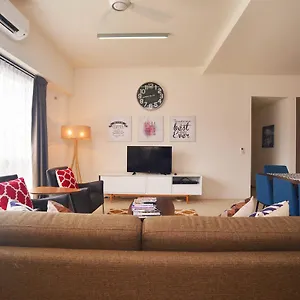 By The Sea - Managed By Sdb Host Apartment